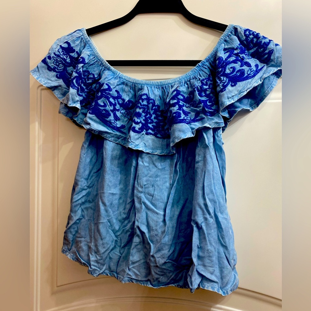 Style ENVY WOMEN TOP, Size-Large, Color-Blue.